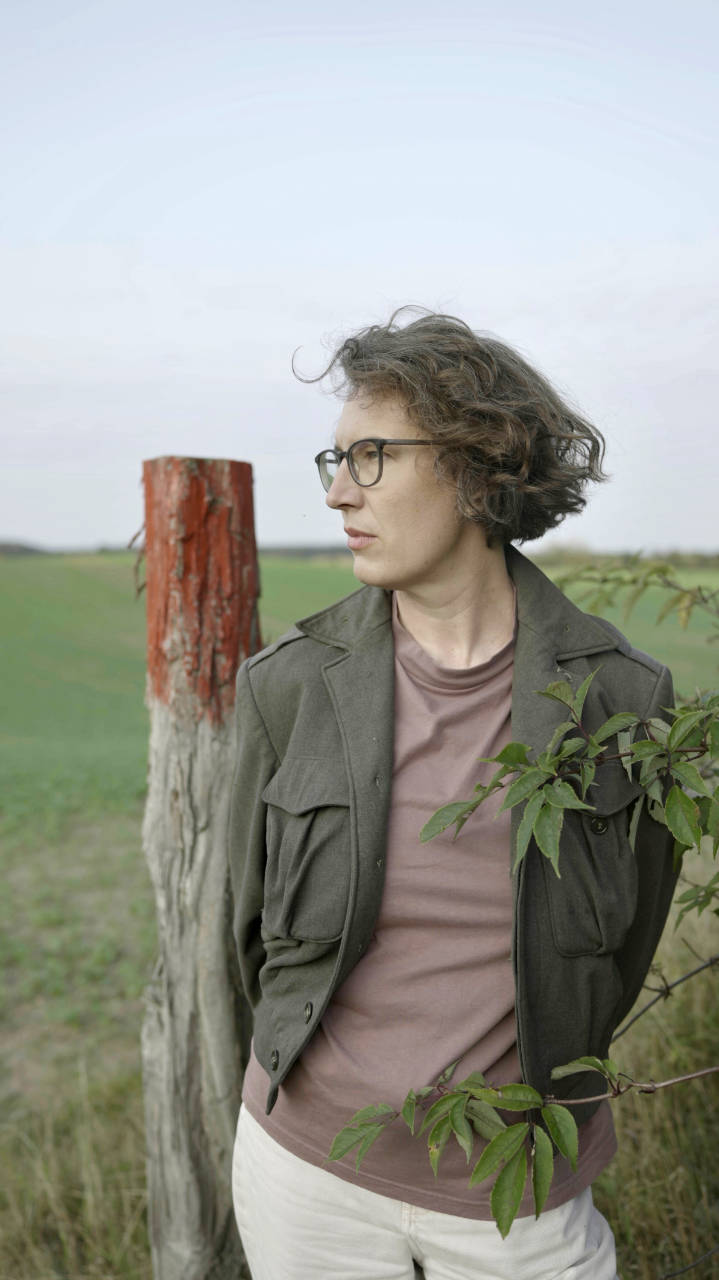 Lola Randl - Open Air Lesefestival Literatur auf der Parkbank 2022 