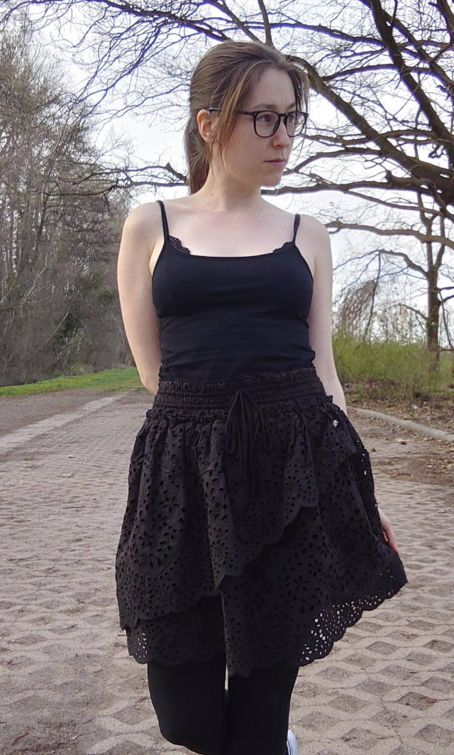 Shary Gajadro - Open Air Lesefestival Literatur auf der Parkbank 2022 