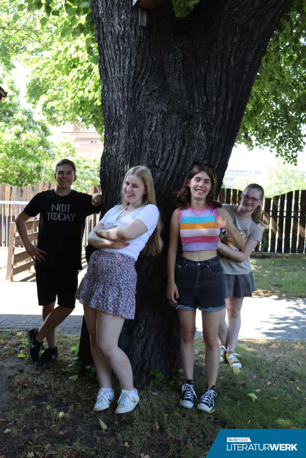 Gladhouse - Open Air Lesefestival Literatur auf der Parkbank 2022 